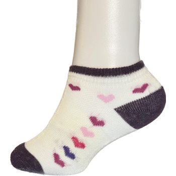 Бели ДЕТСКИ Пенирани Чорапки тип "терлик" със сърчица по тях 